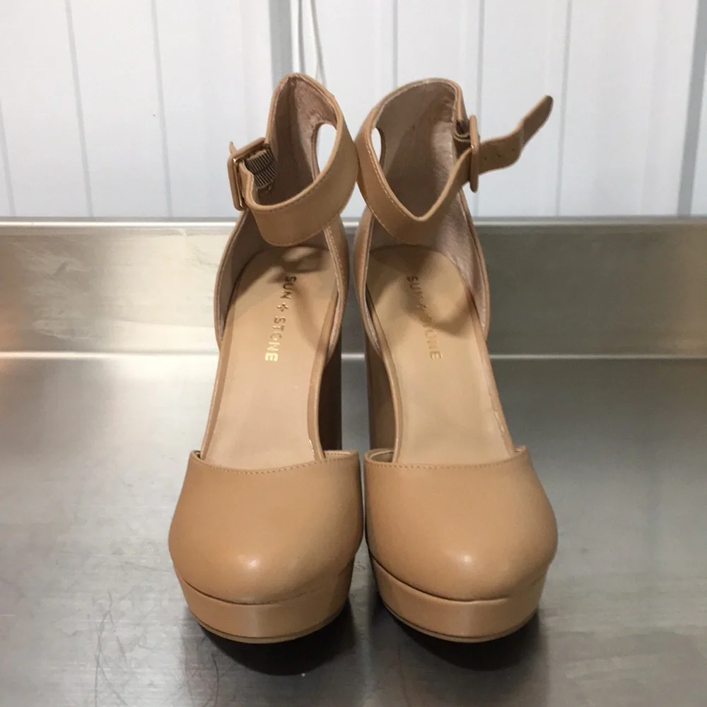 Sun and stone Elegant Tan Women's Heels Size 9 - Picture 5 of 5